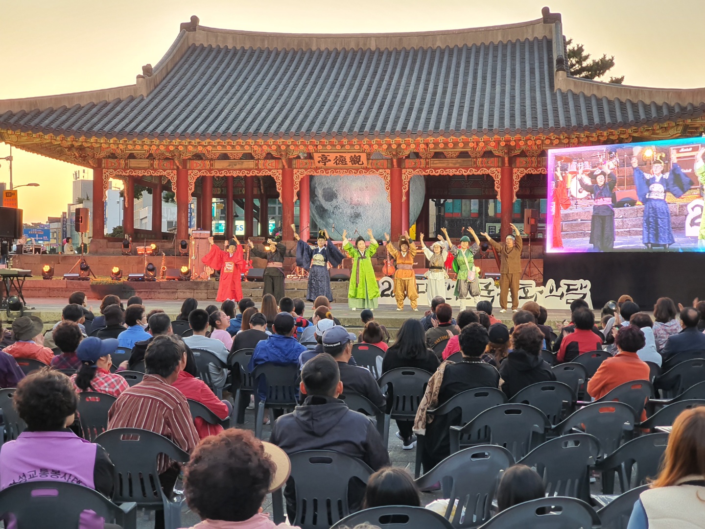 대한민국 문화의 달 『건입만덕예술학교』 공연 펼쳐 첨부이미지