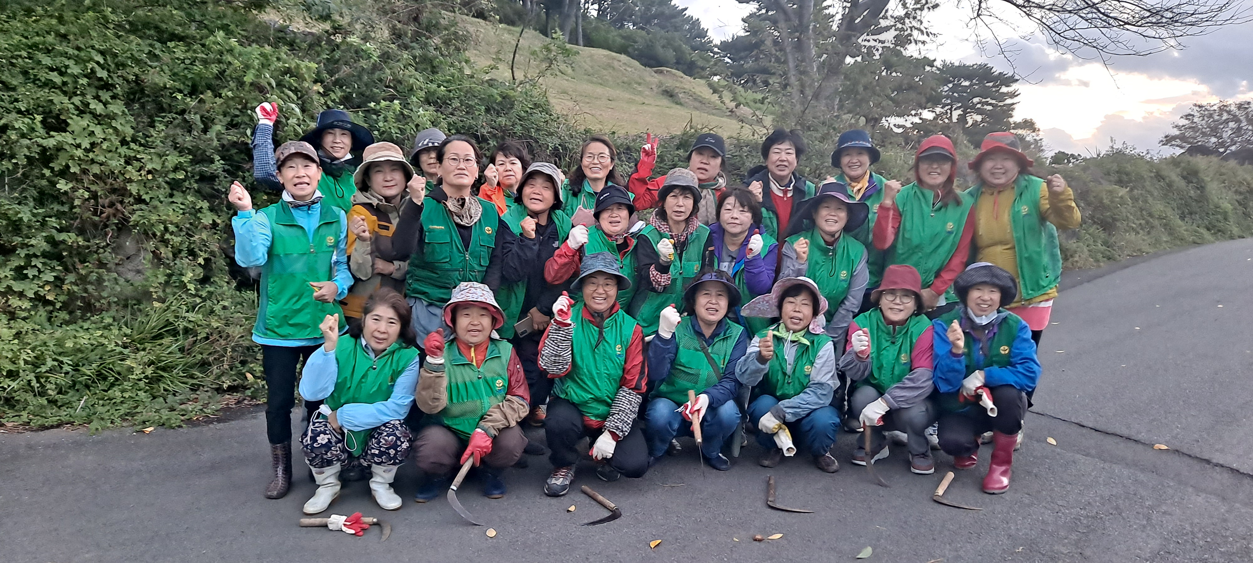 애월읍새마을부녀회, 수산봉 일대 환경정비 작업 실시 첨부이미지
