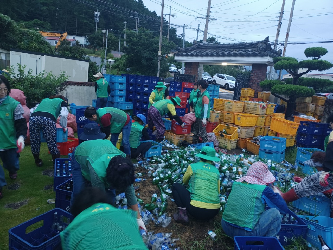 삼양동새마을부녀회, 공병 분리수거 활동 첨부이미지