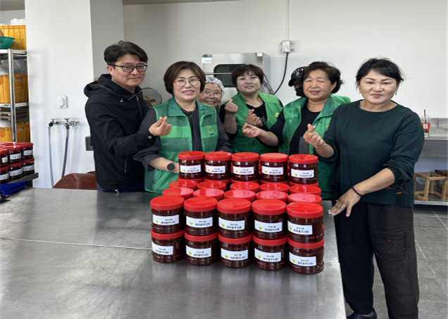 이도2동새마을부녀회 고추장 나눔 행사 진행 첨부이미지