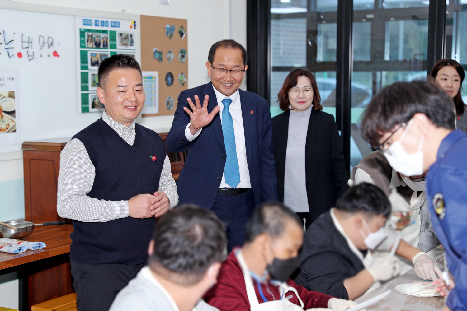 _강병삼 제주시장, 동백 장애인주간활동센터 방문 1.jpg