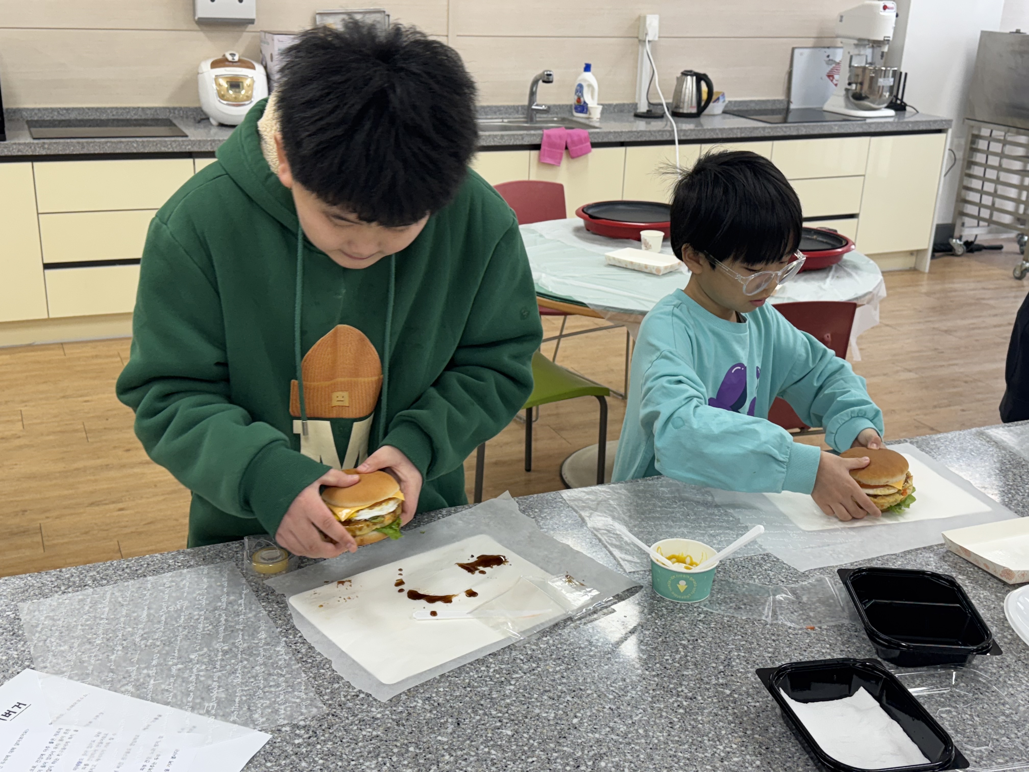 KakaoTalk_20250401_120329945_01.jpg