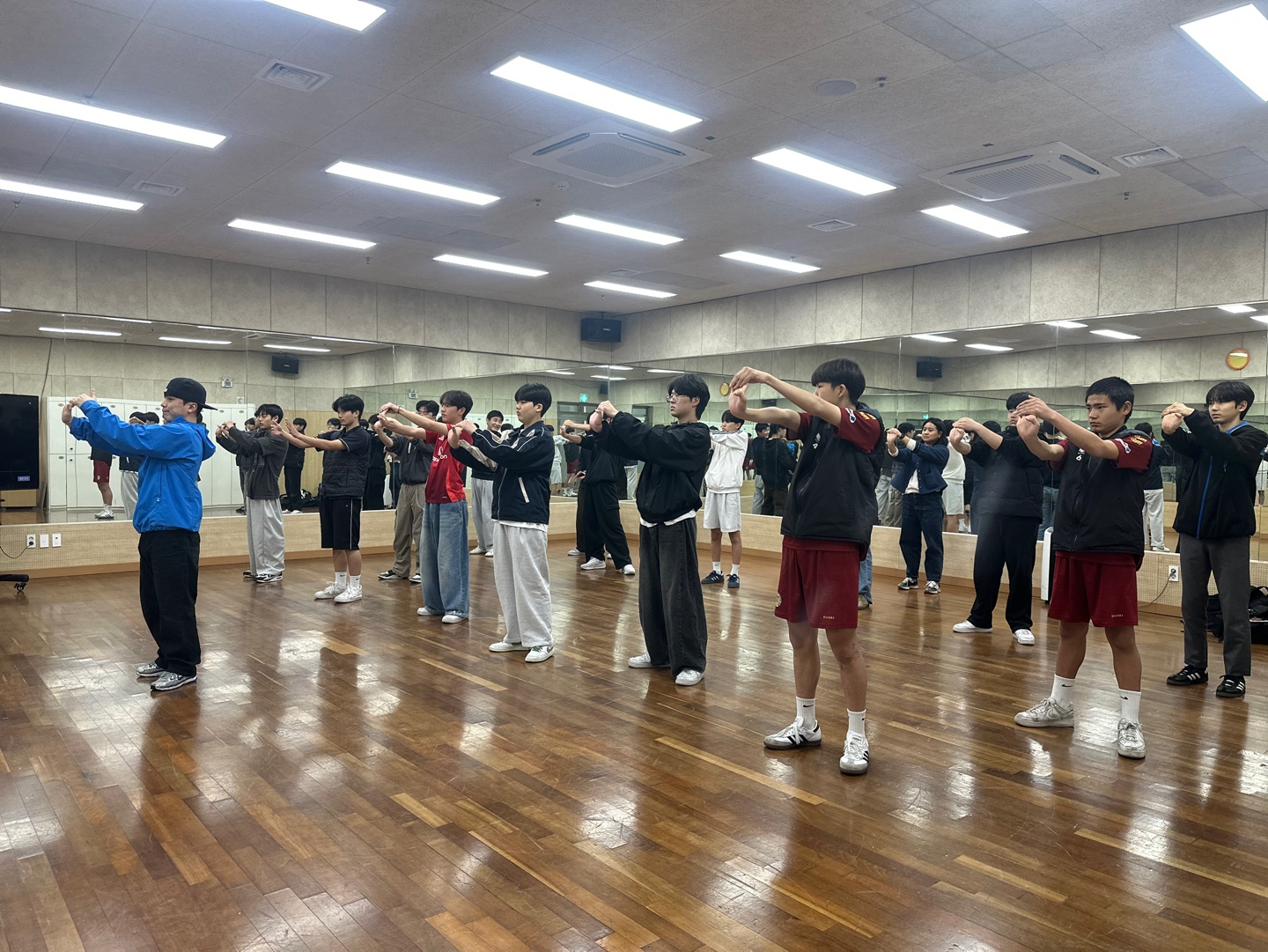 KakaoTalk_20250403_135123316_01.jpg