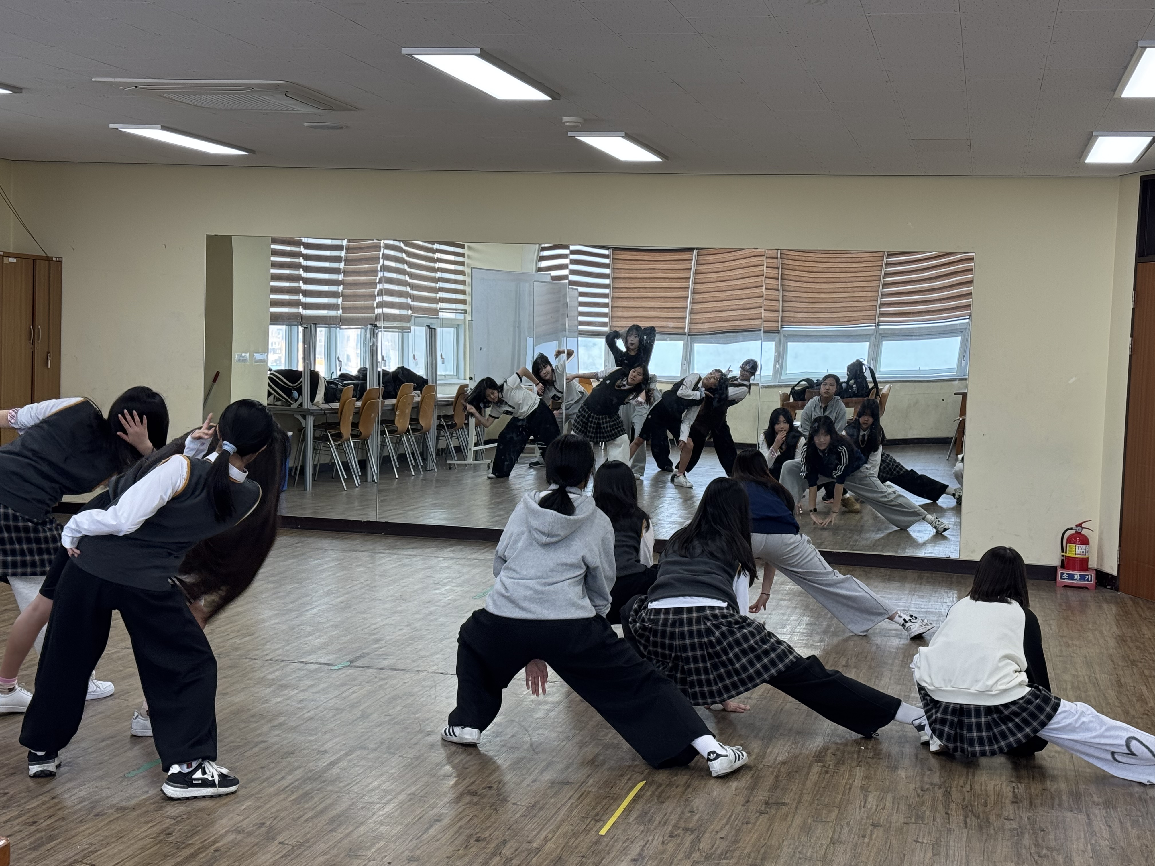 KakaoTalk_20250409_142943563_03.jpg
