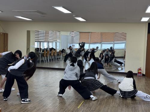 KakaoTalk_20250409_142943563_03.jpg
