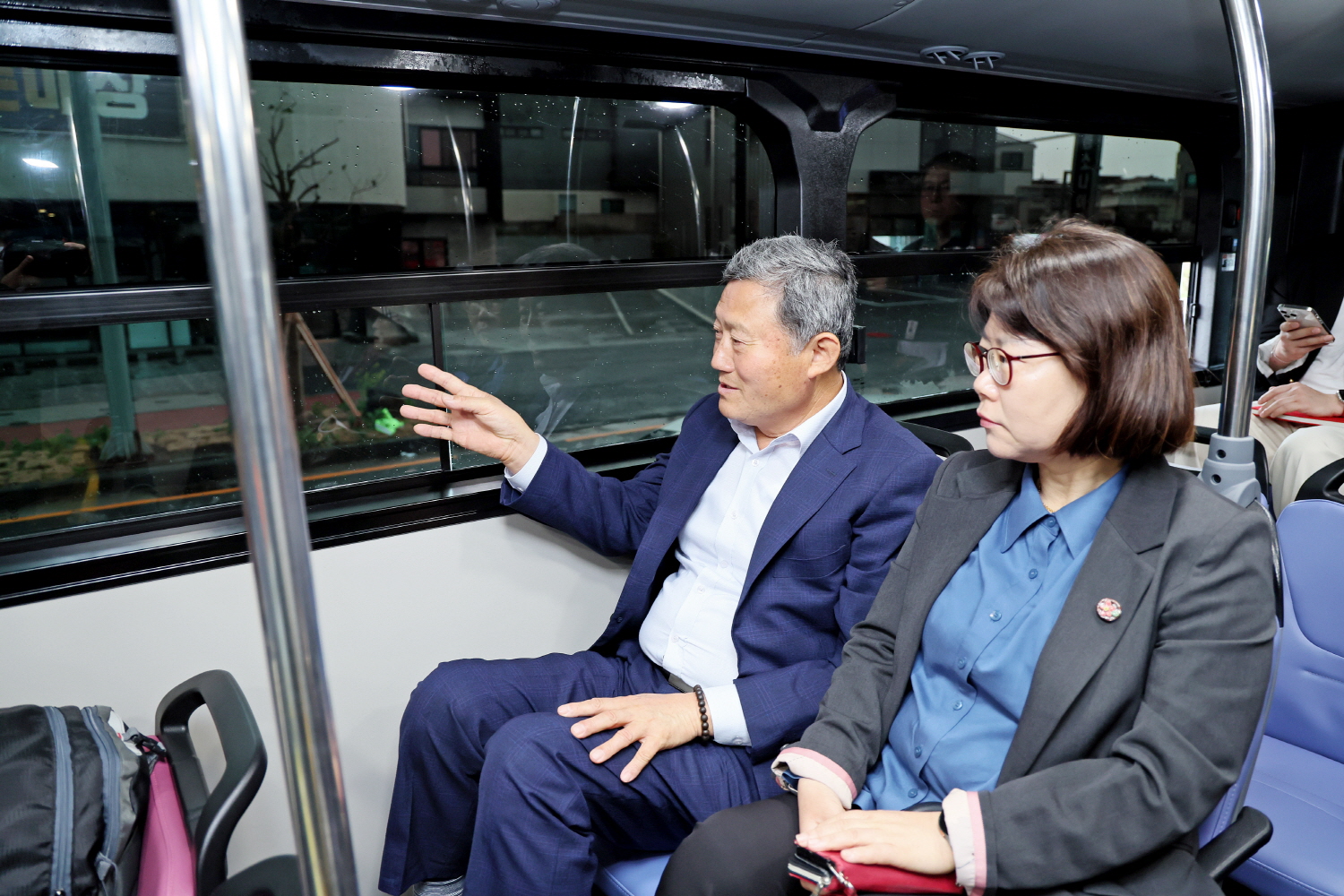 _제주형 BRT사업 개통에 따른 양문형 버스 탑승체험 (2).JPG