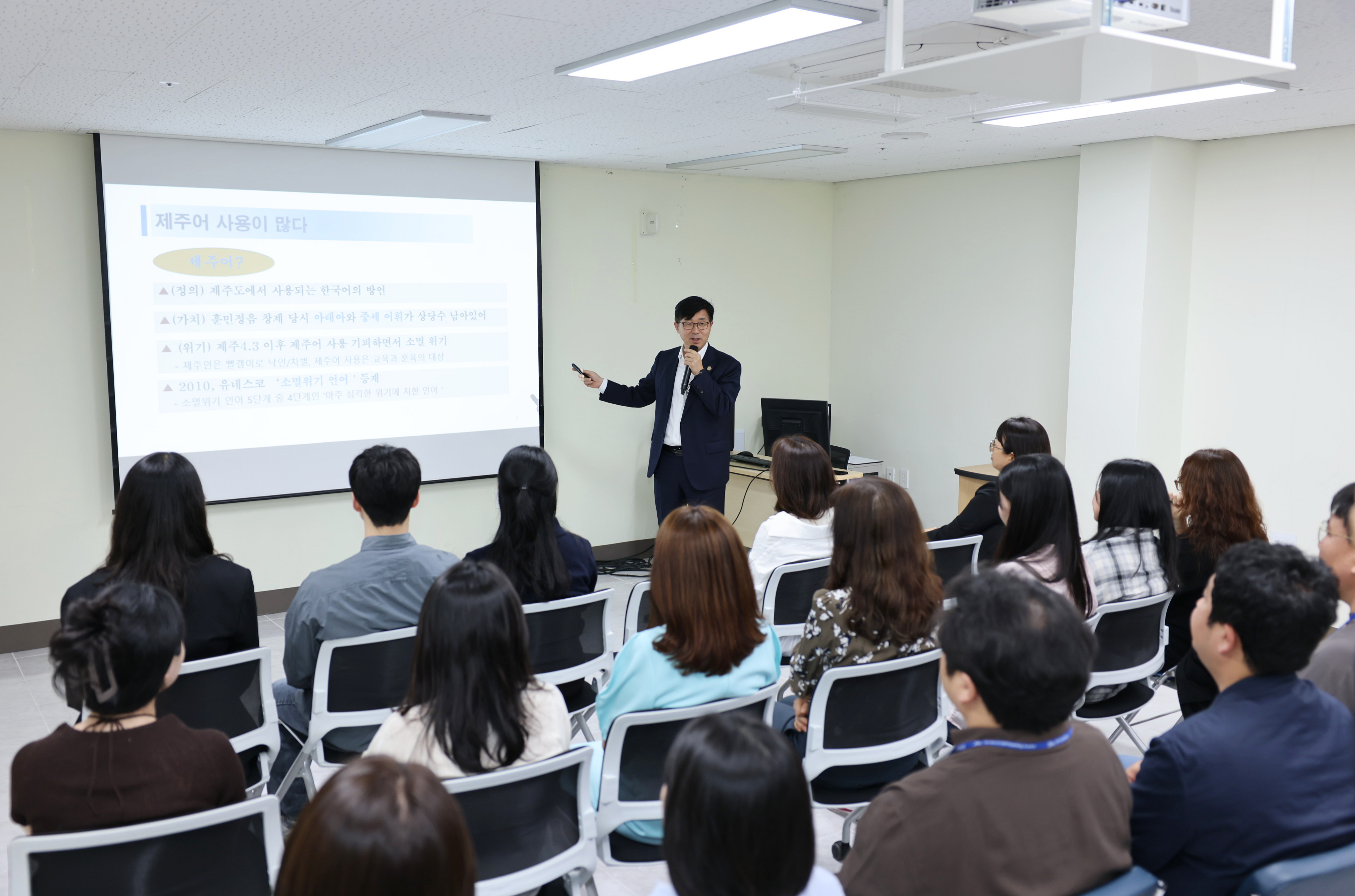 현원돈 부시장,‘C-Time 클래스’공직자들과 유쾌한 소통 (1).JPG