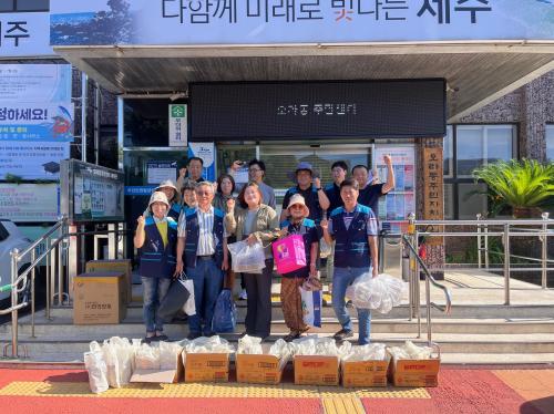 (오라동) 오라동지역사회보장협의체, 독거노인가구 밑반찬 및 후원물품 전달.jpg