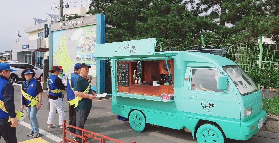 한림읍, 도로질서 지키기 캠페인 실시 첨부이미지