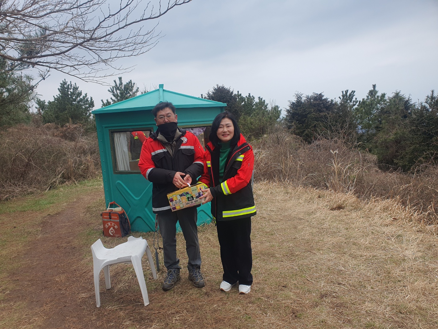 조천읍, 산불감시초소, 탐방로 등의 시설물 안전 점검 및 감시원 노고 격려 첨부이미지