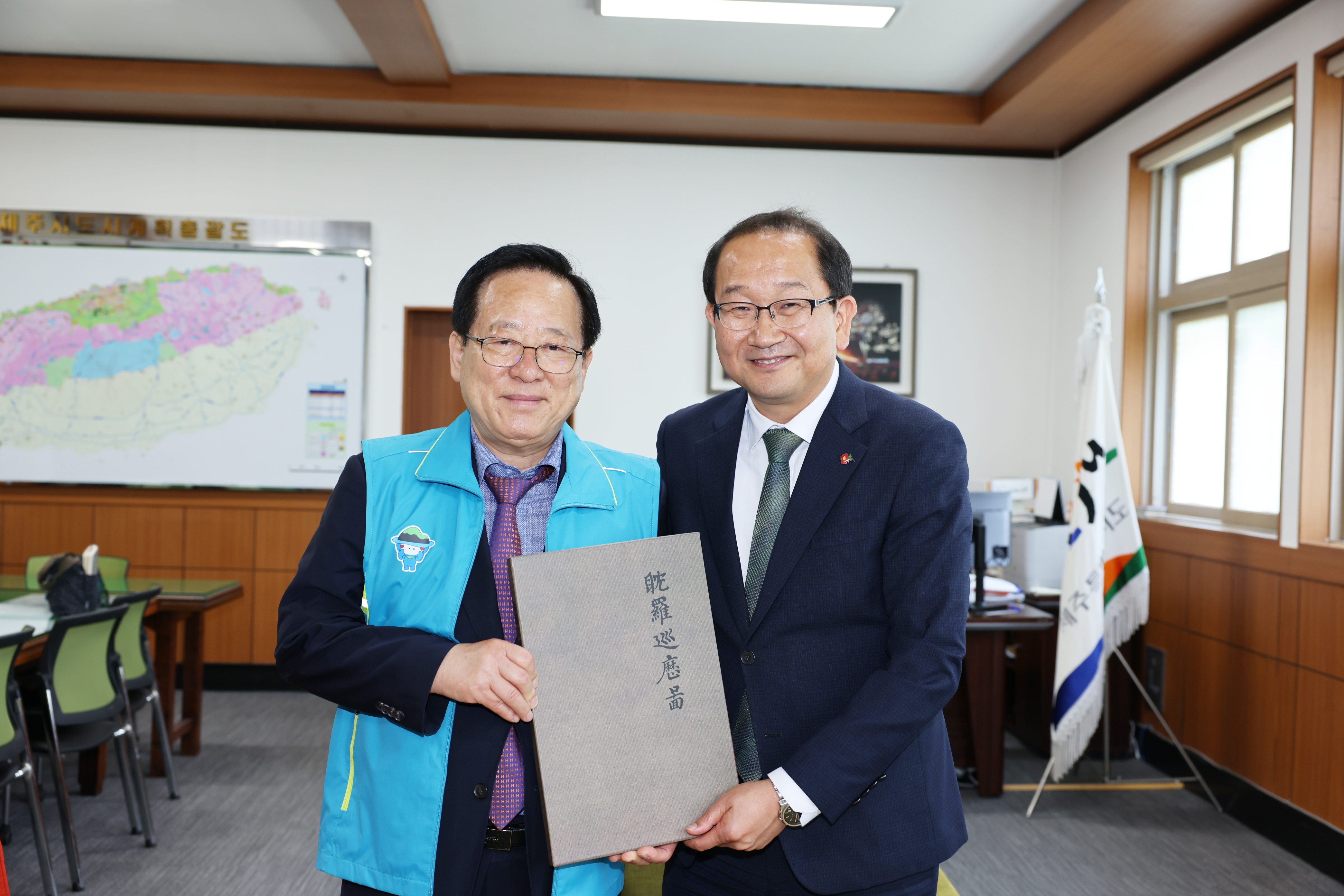 강병삼 제주시장, 2026 여수세계섬박람회 준비위원회와 면담 (2).JPG