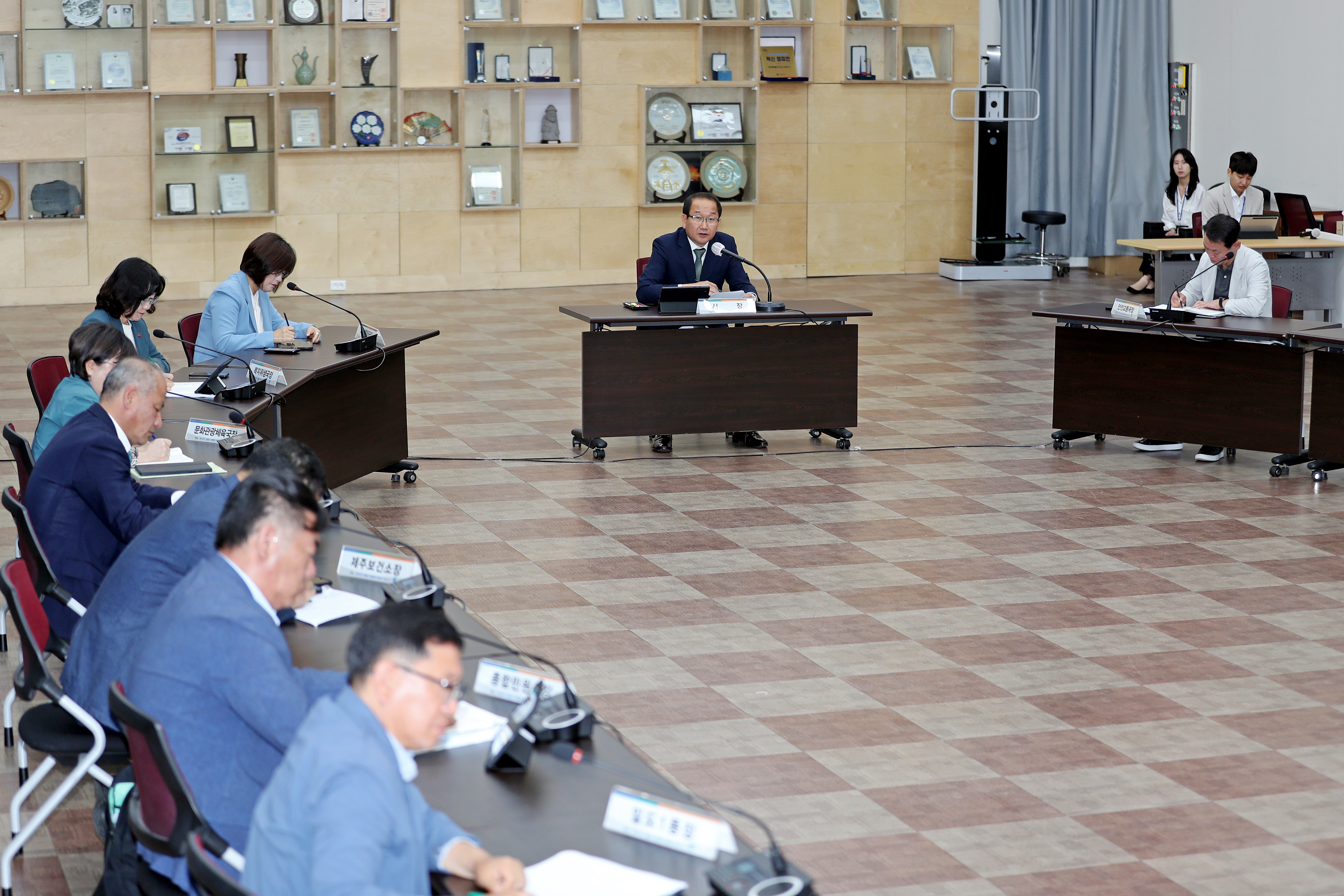 강병삼 제주시장, 기초생활수급 1인 가구 체계적 관리지원 대책 마련 주문 (1).JPG