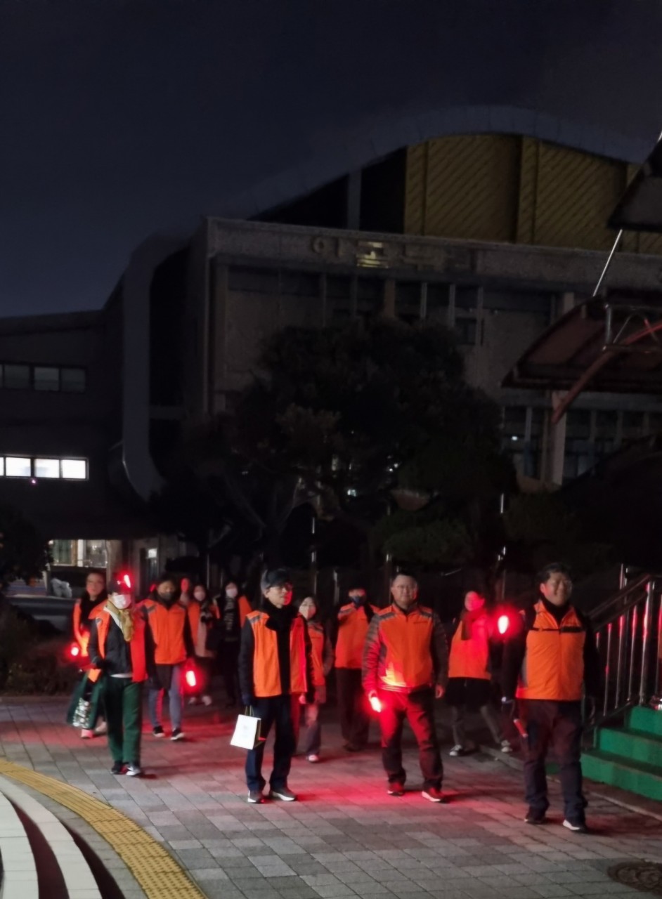 연동청소년지도협의회, 개학기 맞이 청소년 유해환경 개선 계도 및 방범활동 실시 첨부이미지