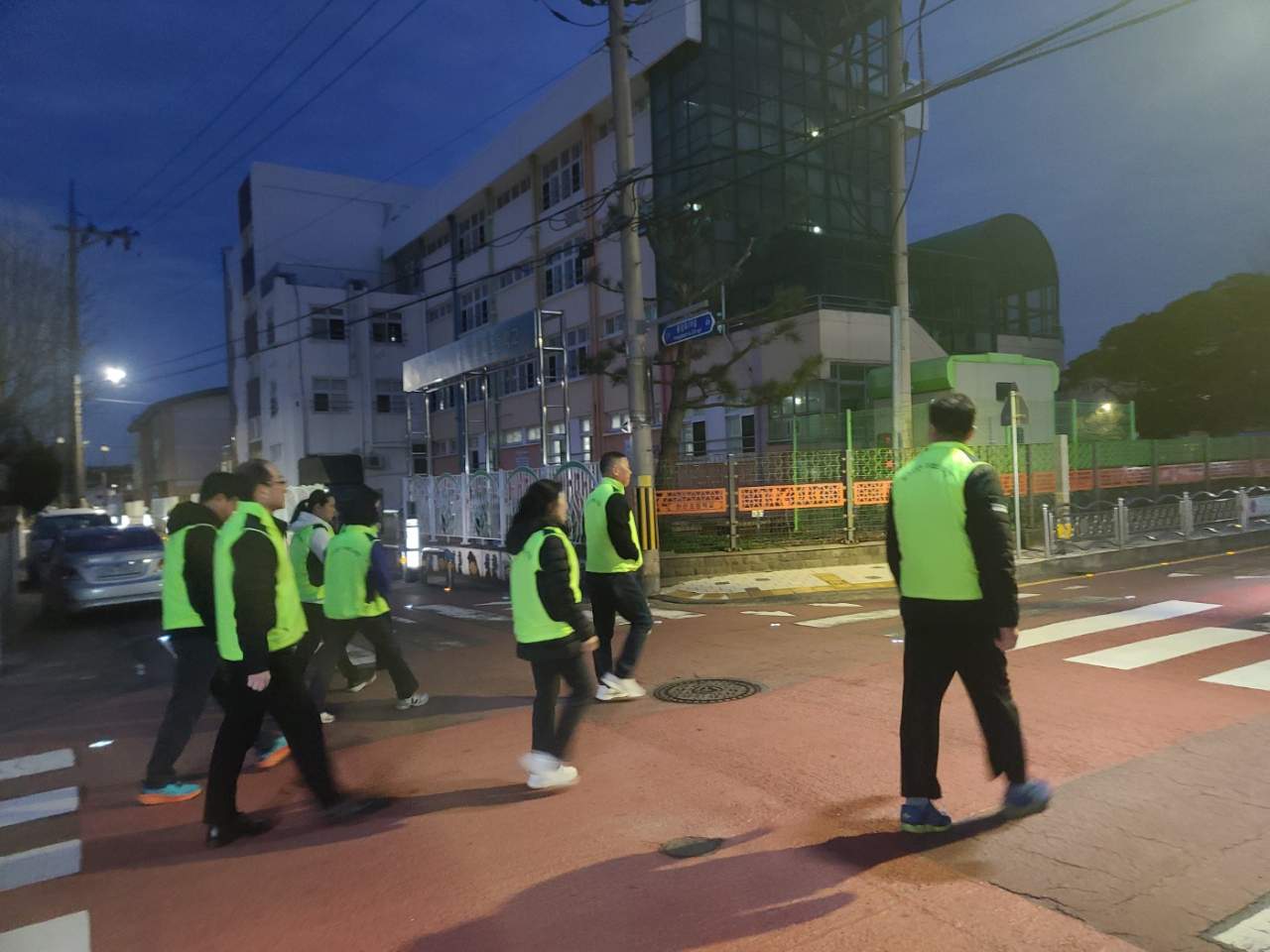 용담1동 청소년지도협의회, 개학기 청소년 유해환경 개선활동 전개 첨부이미지