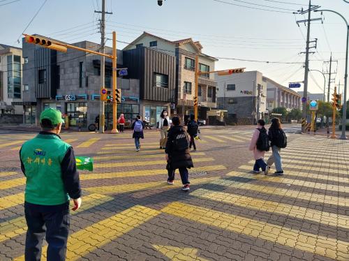 (삼양동)새마을지도자삼양동협의회. 안전한 교통문화 캠페인 실시.jpeg