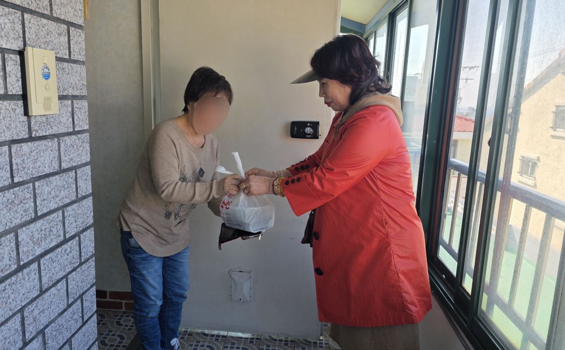 건입동지역사회보장협의체, 행복한 일상~! 사랑 찬(饌)’ 나눔 사업 추진 첨부이미지