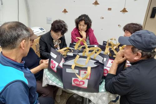 도두동지역사회보장협의체 취약계층을 위한 건강나눔 밑반찬 전달