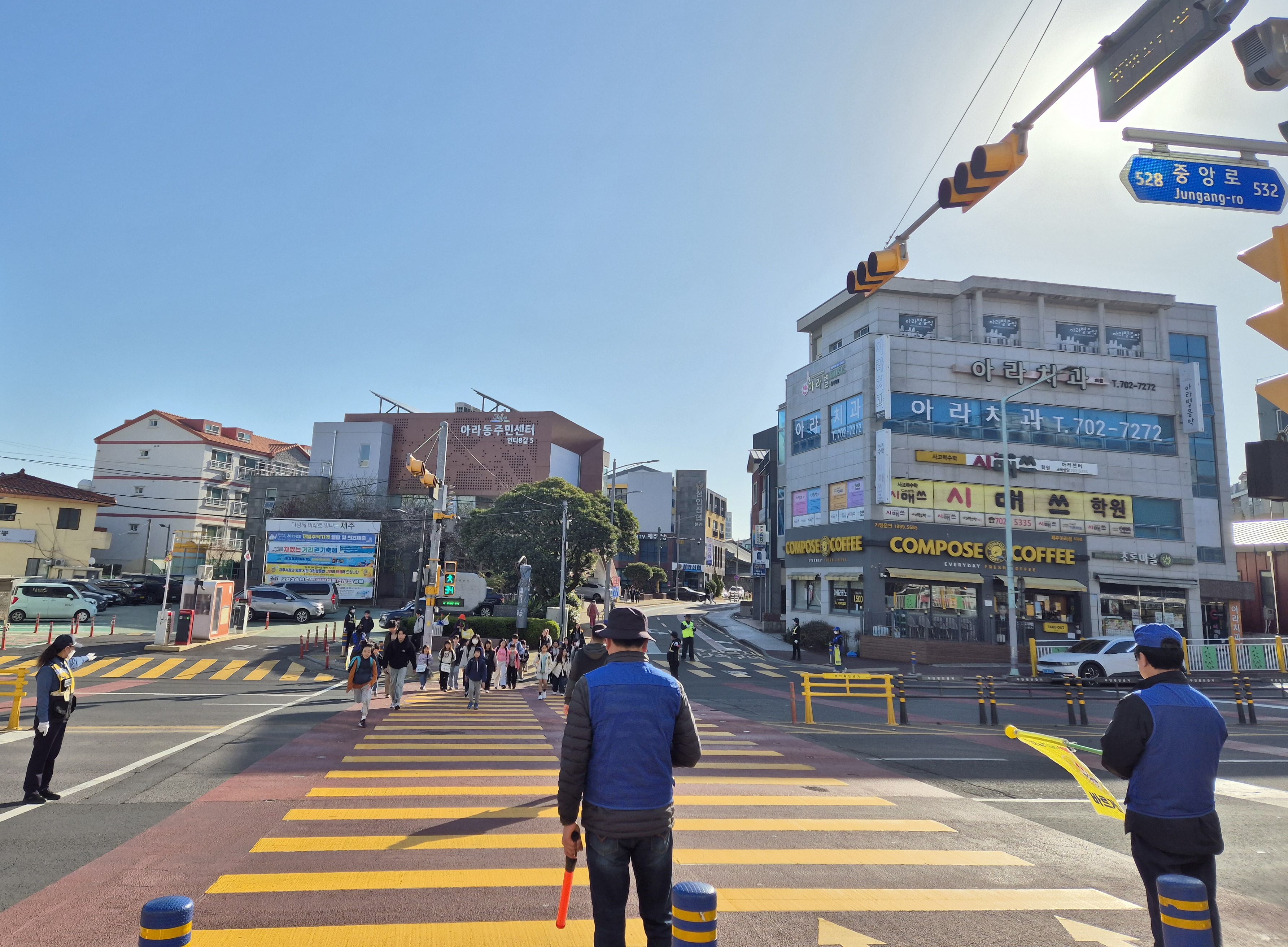 바르게살기운동 아라동위원회,  등굣길 교통안전 캠페인 활동 전개 첨부이미지