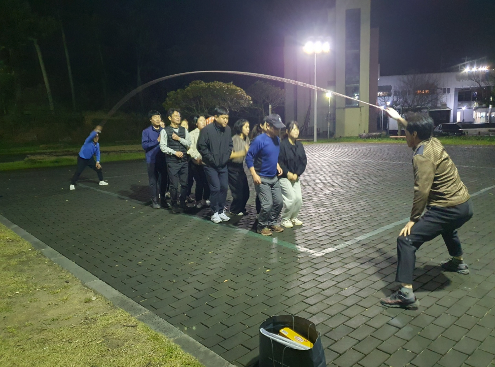 이호동 도민체육대회 참가 선수단 연습 격려 첨부이미지
