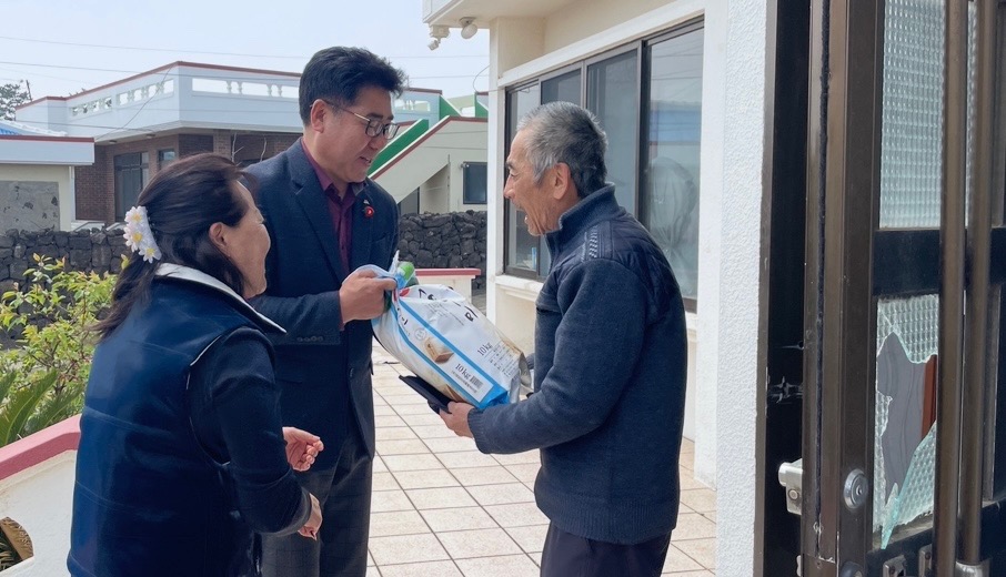 구좌읍, 사랑의 이웃돕기 쌀 나눔 활동 추진 첨부이미지