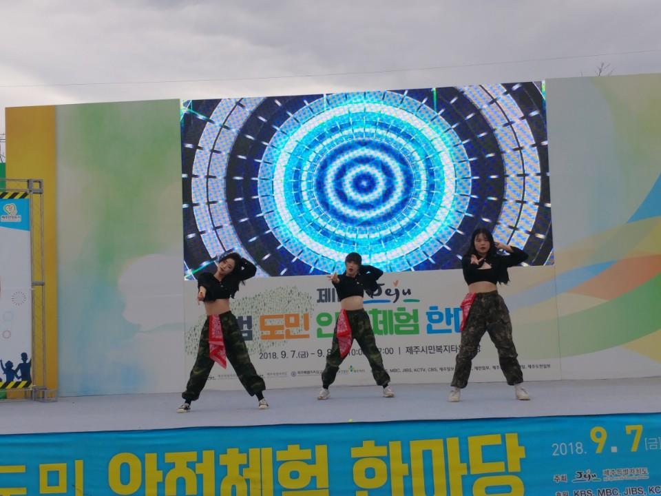 1538540937484.jpg