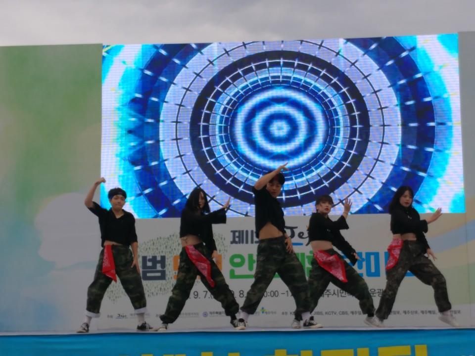 1538540951514.jpg